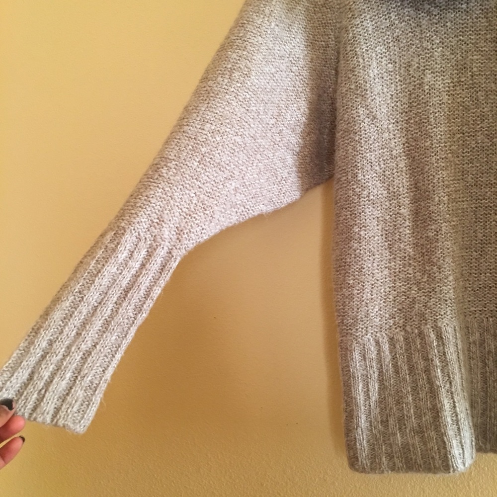 Wool sweater - Picture 2 of 4